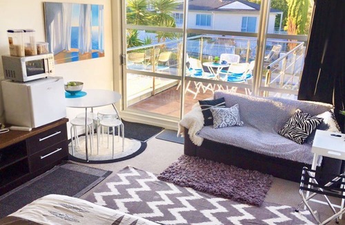 Northcote House | Sea view guest house