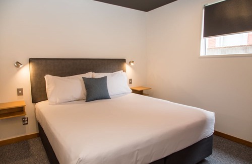 North Dunedin Hotel | Dunedin Motel and Villas