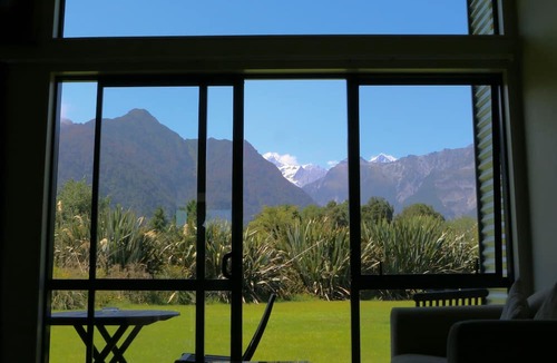 Fox Glacier Hotel | Sunset Motel