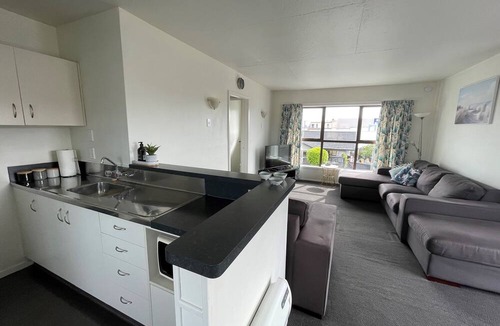 Blenheim Hotel | Colonial Motel