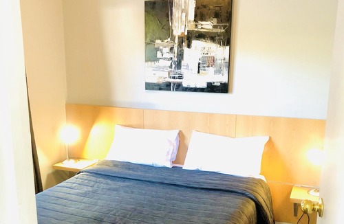 Upper Riccarton Hotel | Christchurch Motel