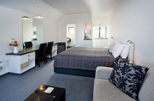 North Dunedin Hotel | Cable Court Motel