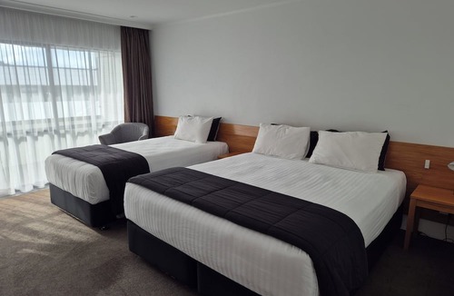 New Plymouth Hotel | Auto Lodge Motor Inn