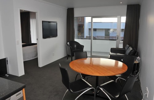 New Plymouth Hotel | Auto Lodge Motor Inn