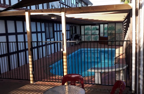 Westshore Hotel | Albatross Motel