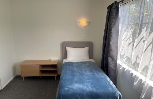 Woodhill Hotel | Cherry Court Motor Lodge