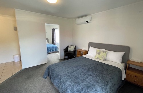 Woodhill Hotel | Cherry Court Motor Lodge