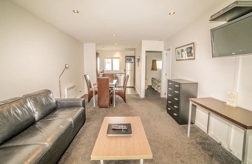 Burnside Hotel | Airport Christchurch Motel