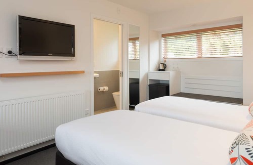 Fox Glacier Hotel | Heartland Hotel Glacier Country