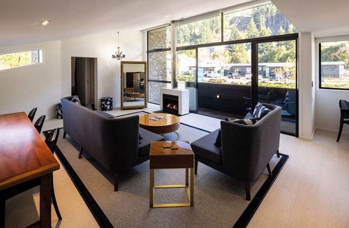 Queenstown Cabin | Queenstown Park Boutique Hotel