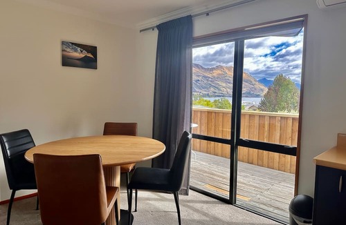 Wanaka Cabin | Wanaka Springs Lodge