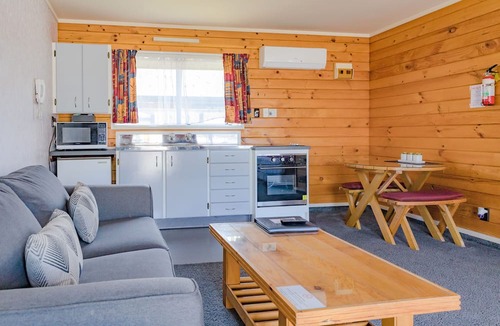 Gisborne Hotel | Tudor Park Motel