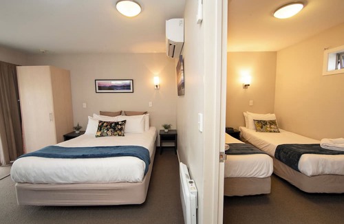 Saint Albans Hotel | Cranford Oak Motel