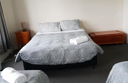 Matamata Hotel | Horse and Jockey Inn