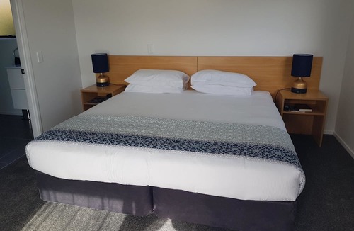 Coromandel Hostel | Tidewater Motel and Tourist Park - Hostel