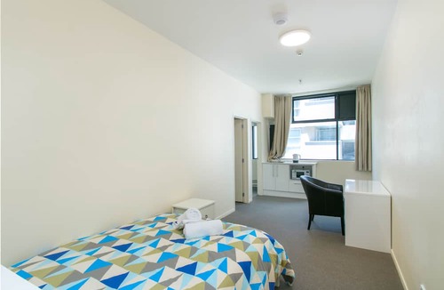 Newton Hostel | Hobson Lodge - Hostel