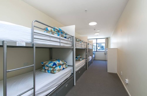 Newton Hostel | Hobson Lodge - Hostel