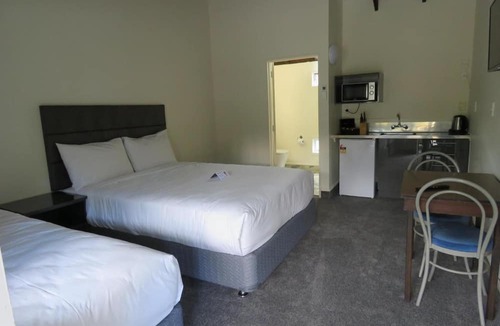 Taupo Hotel | Grandeur Thermal Spa Resort