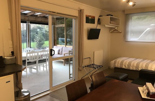 Lower Hutt Apartment | Angie's Rural Retreat
