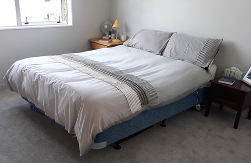 Beachlands House | Brand New Cottage by the Sea