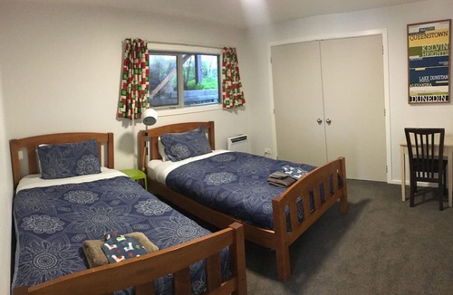 Kelvin Heights Apartment | 2 Bedroom Apartment in Sunny Kelvin Heights