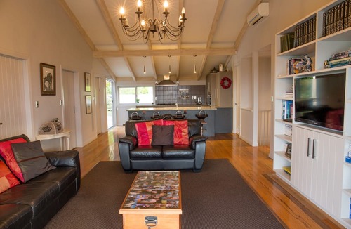 Haumoana House | 3 Bedroom House Tuki Tuki Valley (Sojourn)