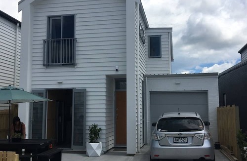 Mangere Bed & Breakfast | Easy airport stopover or Auckland stay