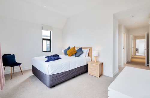 Hobsonville House | Wonderful Hobsonville Three Bedroom Home