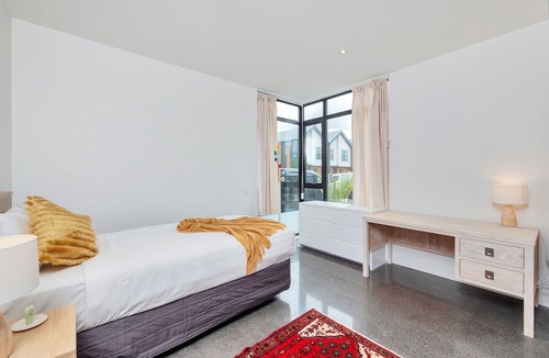 Hobsonville House | Wonderful Hobsonville Three Bedroom Home