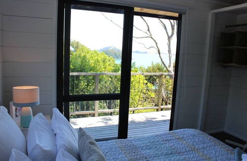Coromandel House | Island View ~ Coromandel Town