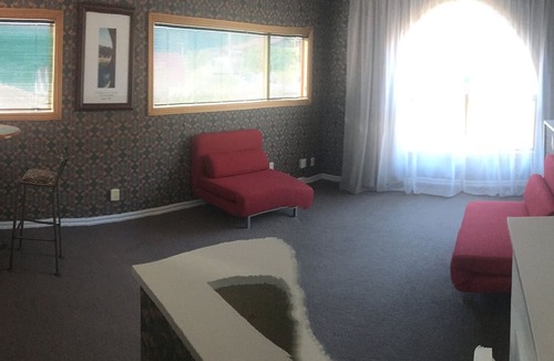 Queenstown City Centre House | Expansive home in the Heart of Queenstown with Stunning Views.