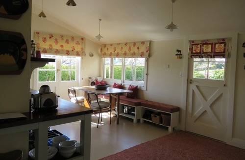 National Park Village House | Beautifully Refurbished Historic Railway House