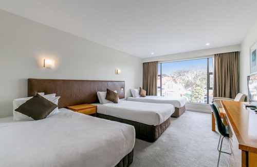 Epsom Hotel | Boulevard Hotel