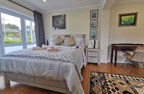 Rotorua Bed & Breakfast | Geyser Lookout BnB