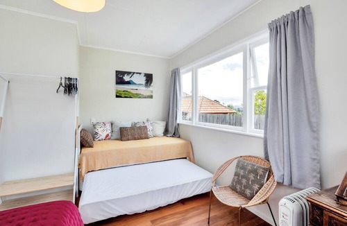 Grey Lynn House | Sunny Grey Lynn Holiday Home