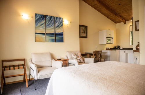 Greymouth Hotel | Goldfield Suites