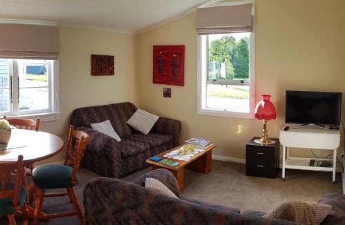 Kumara Hostel | Kumara Historic Cottages - Hostel