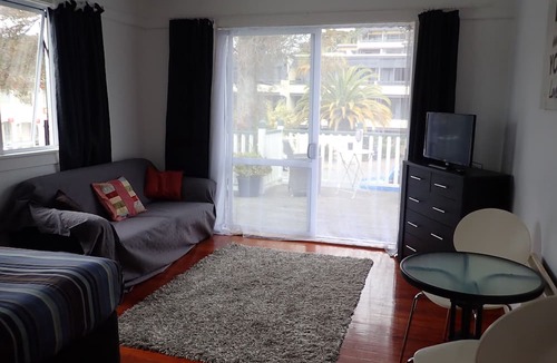 Paihia Hostel | Centabay Lodge - Hostel
