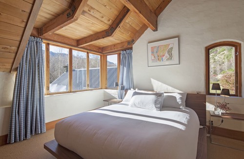 Arrowtown Villa | Wharenui
