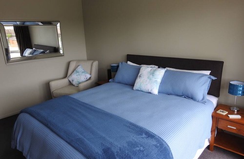 Cambridge Bed & Breakfast | Grasslands Bed & Breakfast
