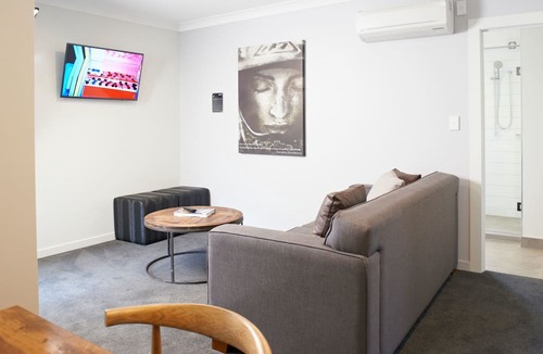 Cambridge Hotel | Kelly Rd Cambridge Lodge