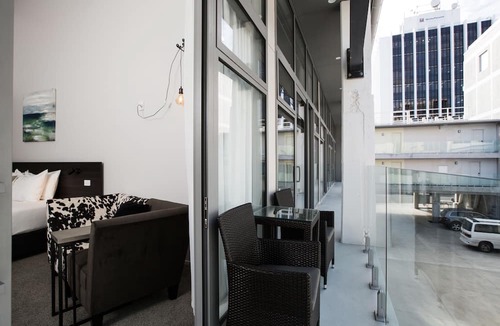 New Plymouth CBD Hotel | The Metrotel Motel