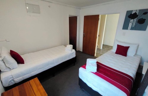 Paihia House | Waitangi Beach House