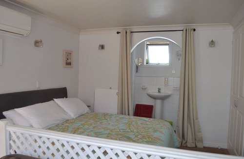 Torbay Apartment | The Lighthouse
