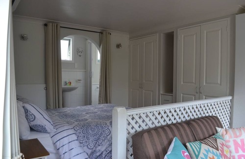 Torbay Apartment | The Lighthouse