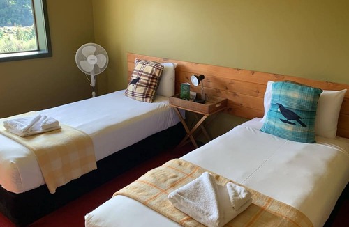 North Island Cabin | Timber Trail Lodge & Transport