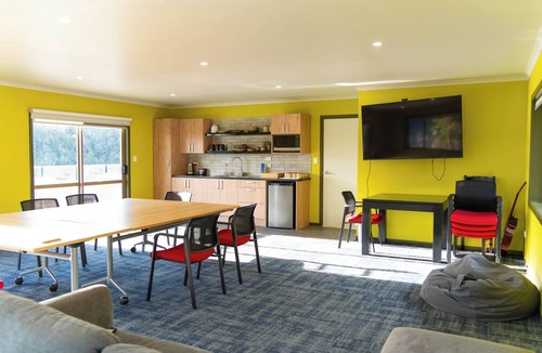 North Island Cabin | Timber Trail Lodge & Transport
