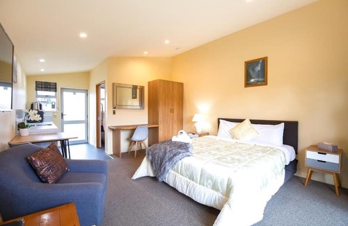 Te Anau Hotel | Alpine View Motel