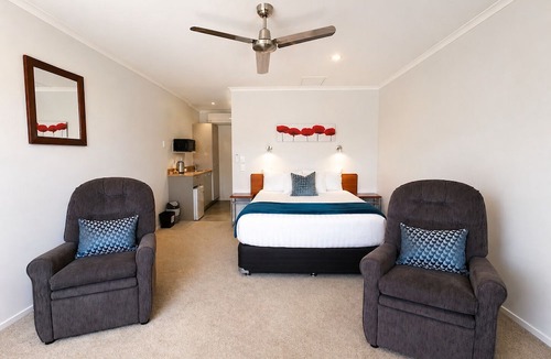 Whanganui Hotel | BK's Magnolia Motor Lodge