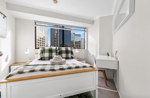 Grafton Apartment | 3BR Prime Spot Walk Everywhere by Zodiak